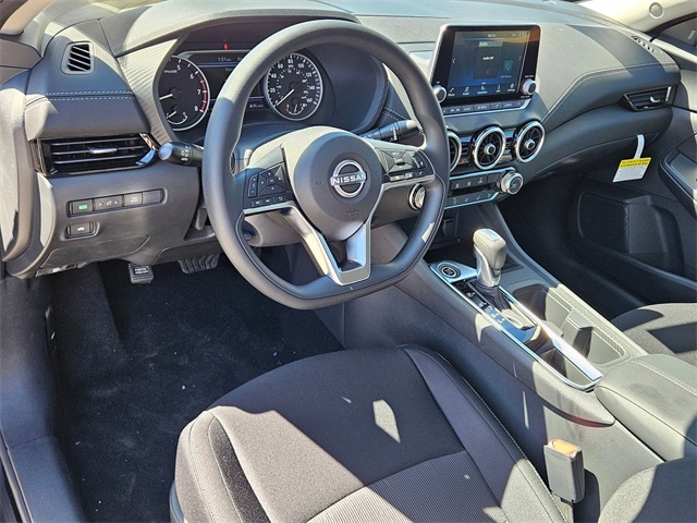 2025 Nissan Sentra SV photo 2