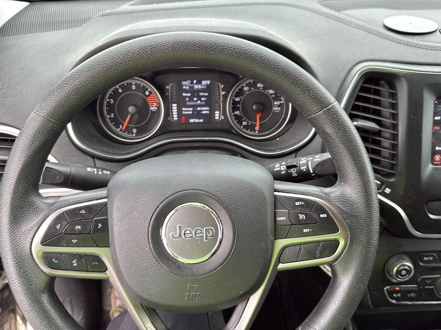 2019 Jeep Cherokee Latitude photo 10
