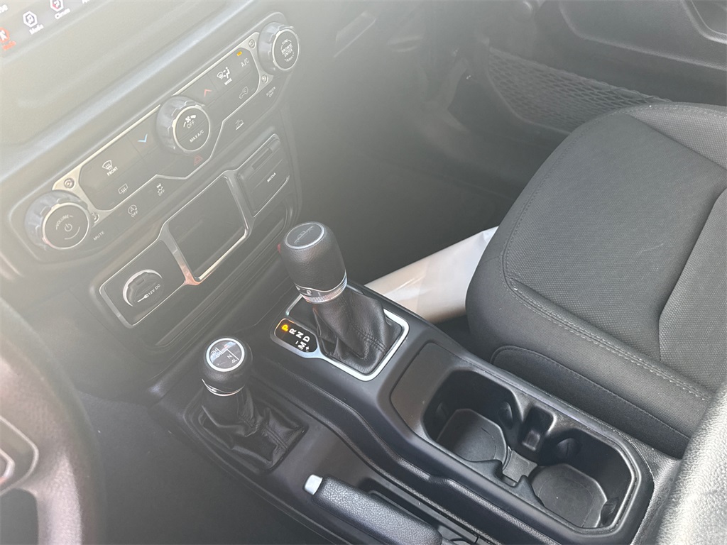 2022 Jeep Gladiator Sport photo 28