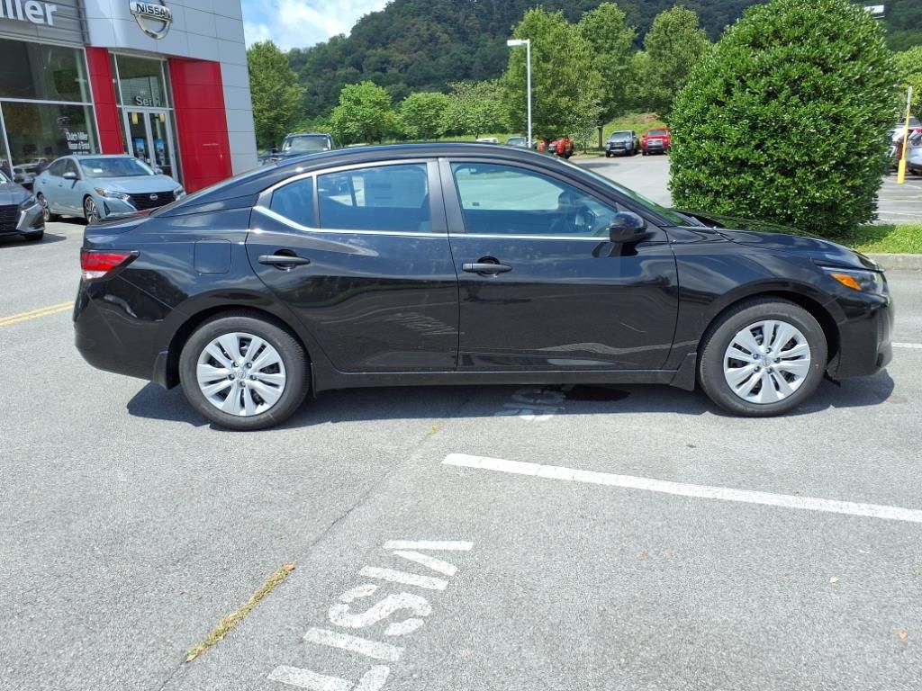 2025 Nissan Sentra S photo 2
