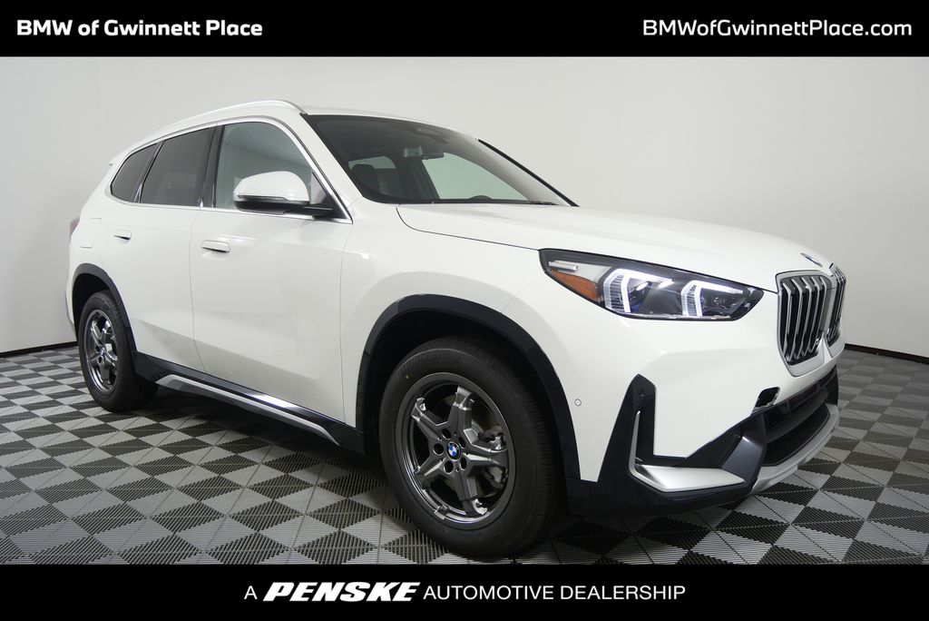 2026 BMW X1 28i's photo