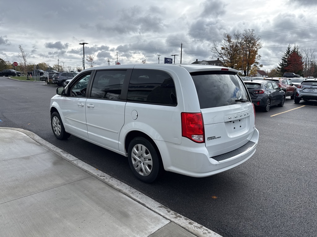2017 Dodge Grand Caravan SE photo 3