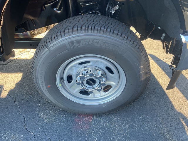 2026 Ford F-250 XL photo 4