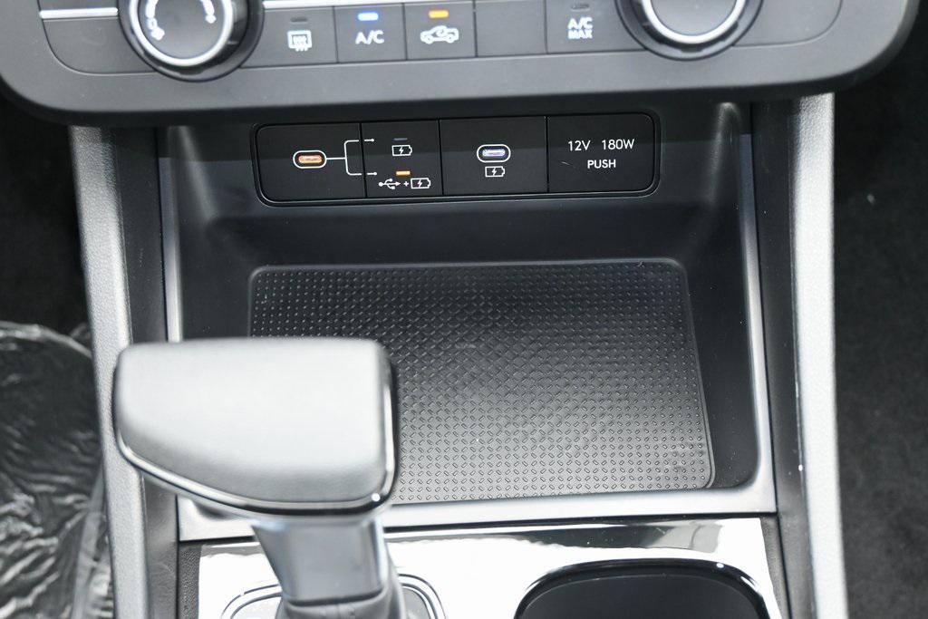 2026 Hyundai Santa Cruz SE photo 16