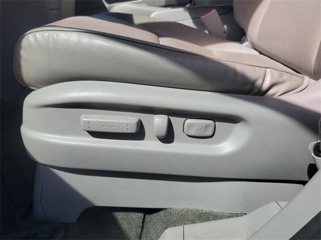 2015 Honda Odyssey EX-L photo 15