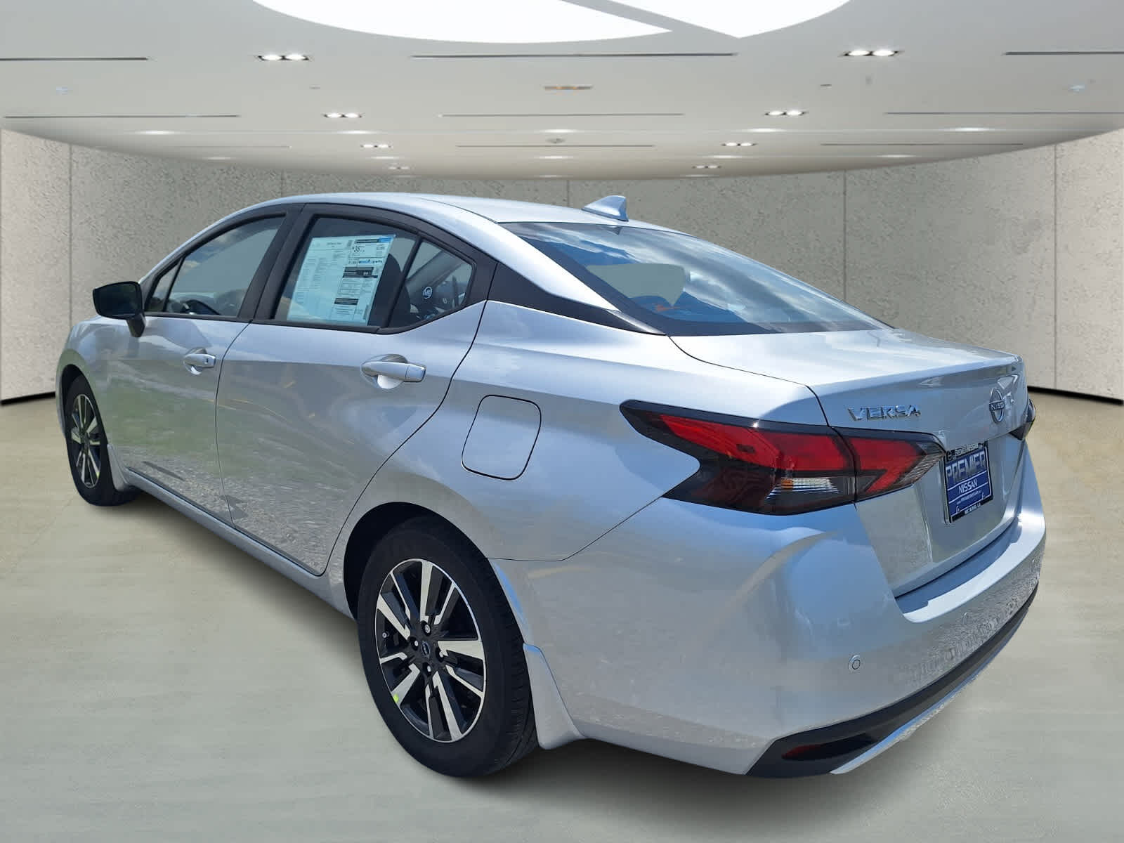 2025 Nissan Versa SV photo 3