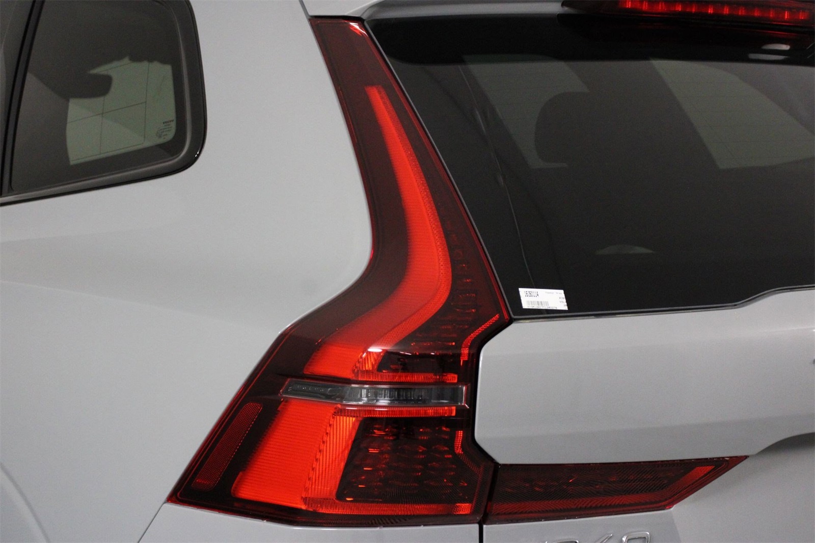 2026 Volvo XC60 B5 Plus photo 14