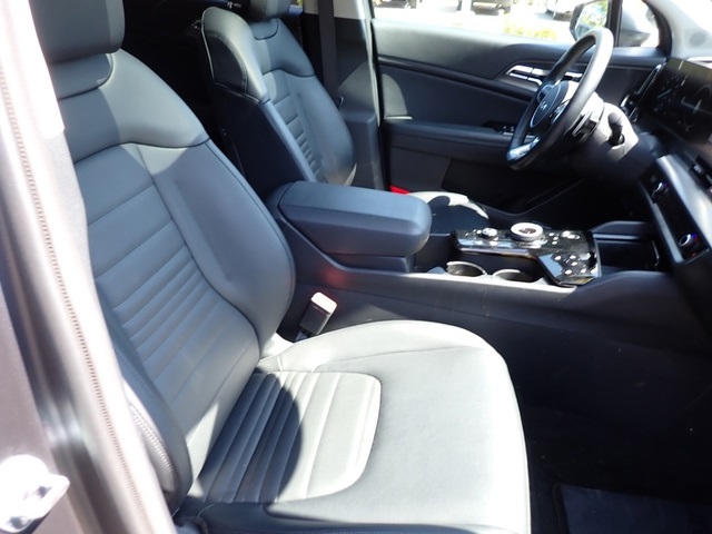 2023 Kia Sportage Hybrid photo 9