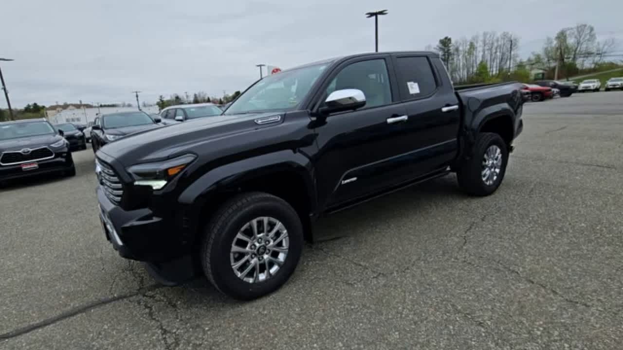 2025 Toyota Tacoma Limited photo 4