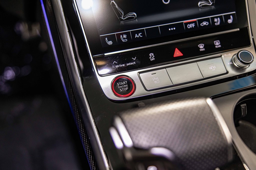 2022 AUDI RS Q8 - Image 30