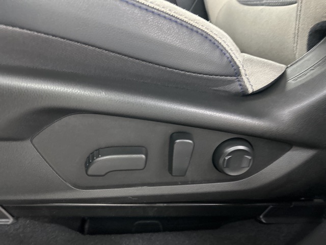 2025 Subaru Forester Premium Base photo 10