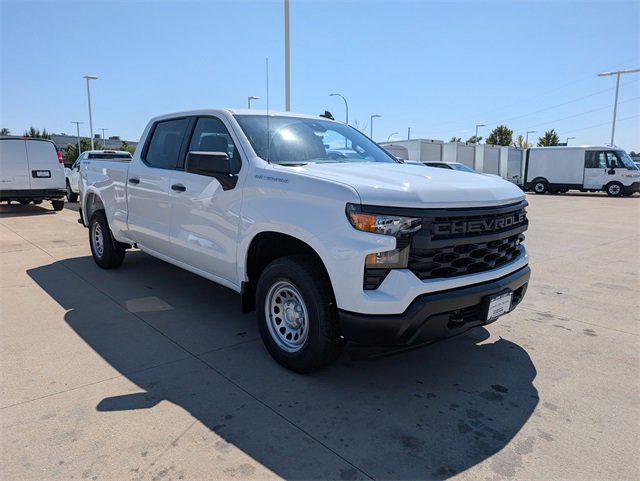 2026 Chevrolet Silverado 1500 photo 3