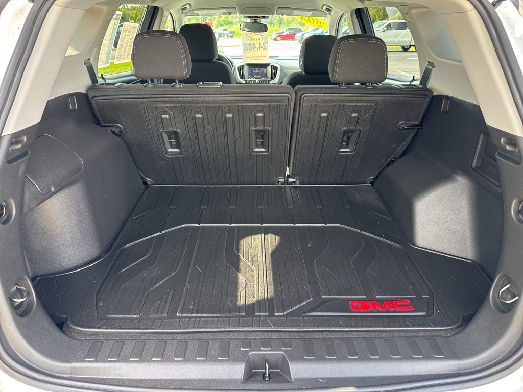 2023 Gmc Terrain SLE photo 17