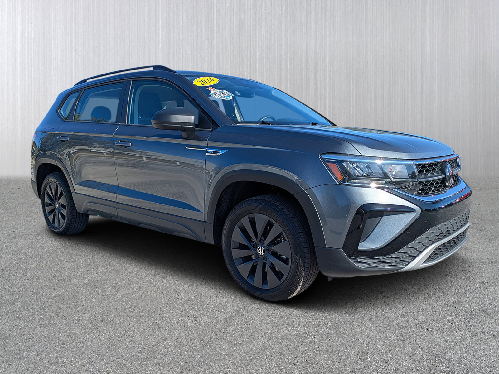 2024 Volkswagen Taos S's photo