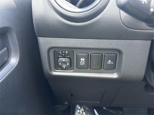 2024 Mitsubishi Mirage LE photo 9