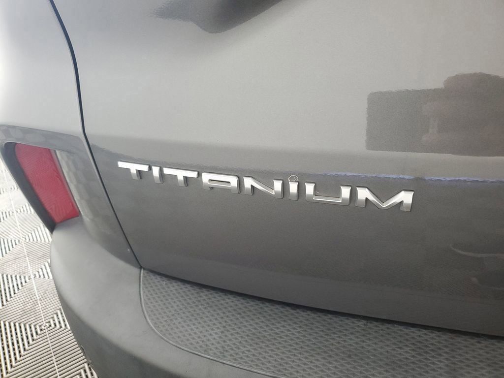 2022 Ford Escape Titanium Hybrid photo 30