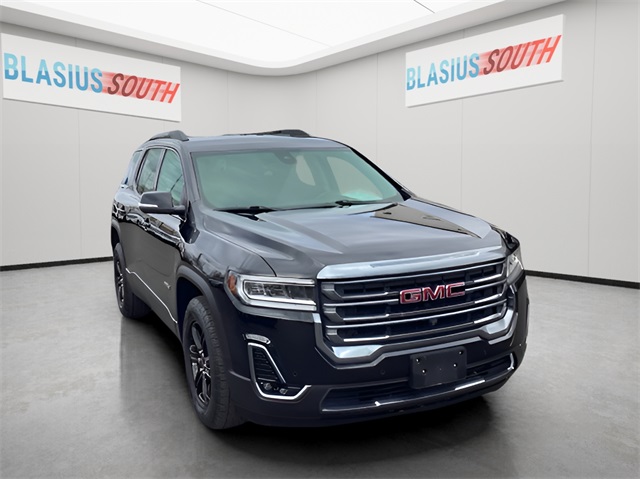2023 GMC Acadia AT4's photo