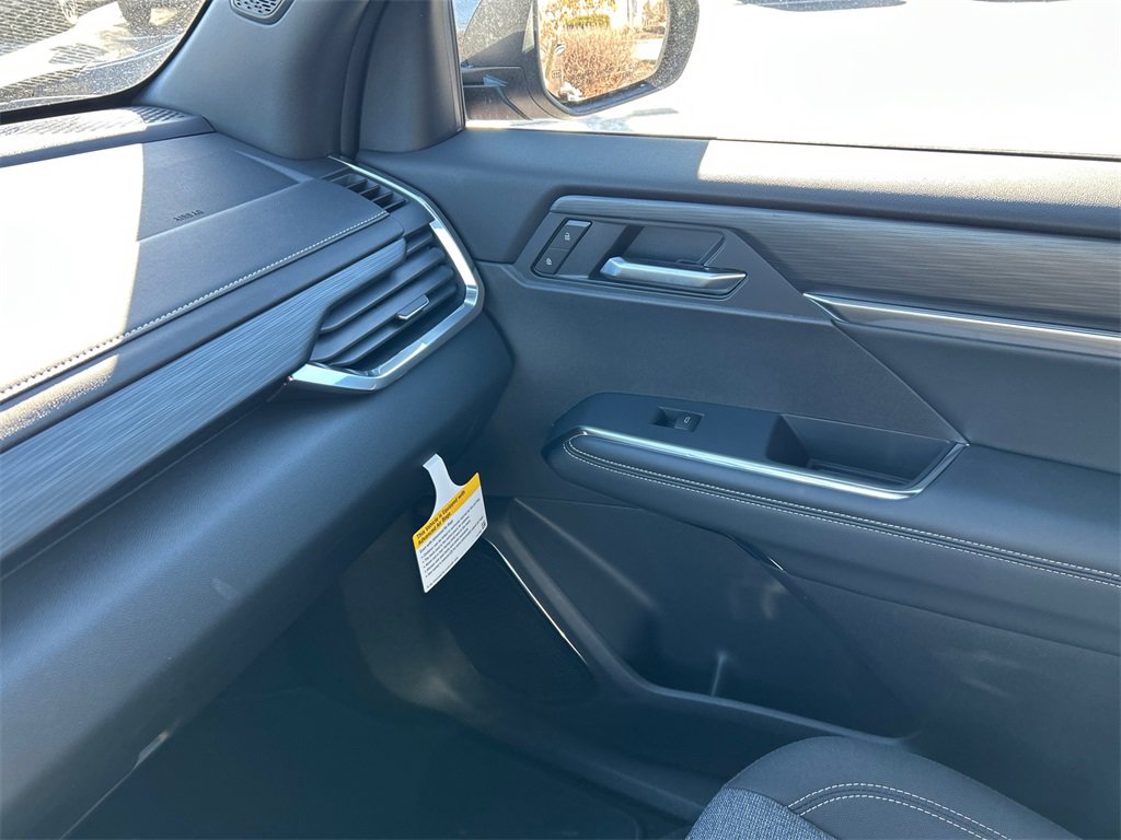 2026 GMC ACADIA - Image 24