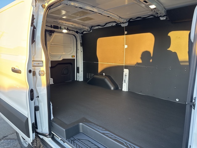 2024 Ford Transit photo 3