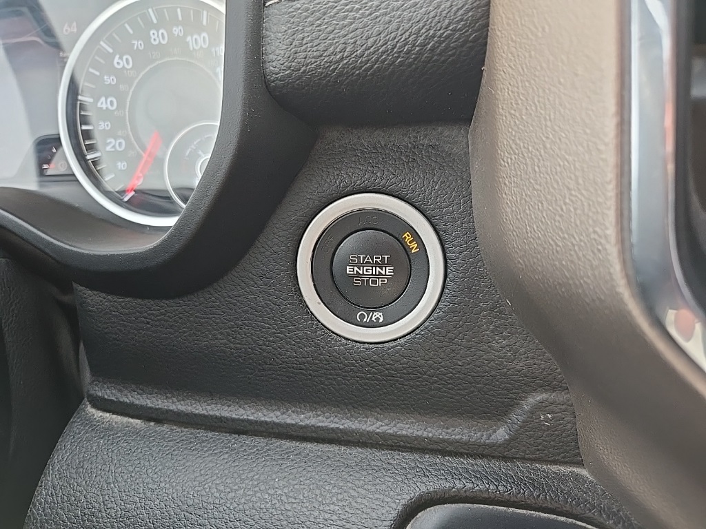 2020 Ram 1500 Laramie photo 52