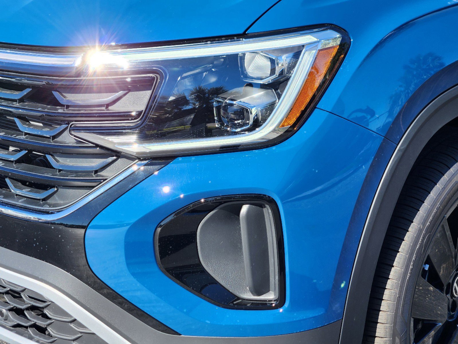 2025 Volkswagen Atlas Cross Sport SE Technology photo 6
