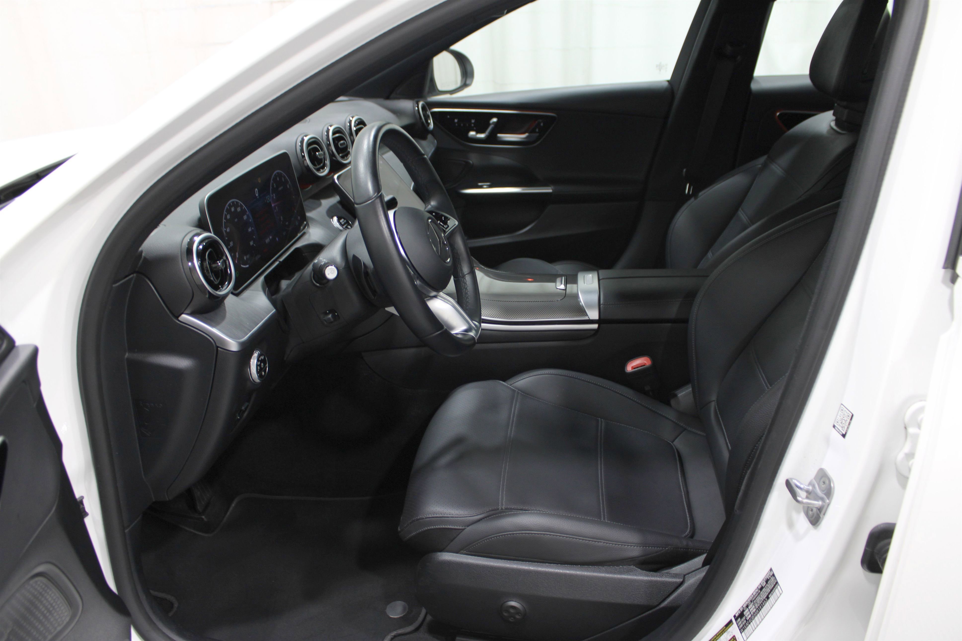 2024 Mercedes Benz C 300 photo 3