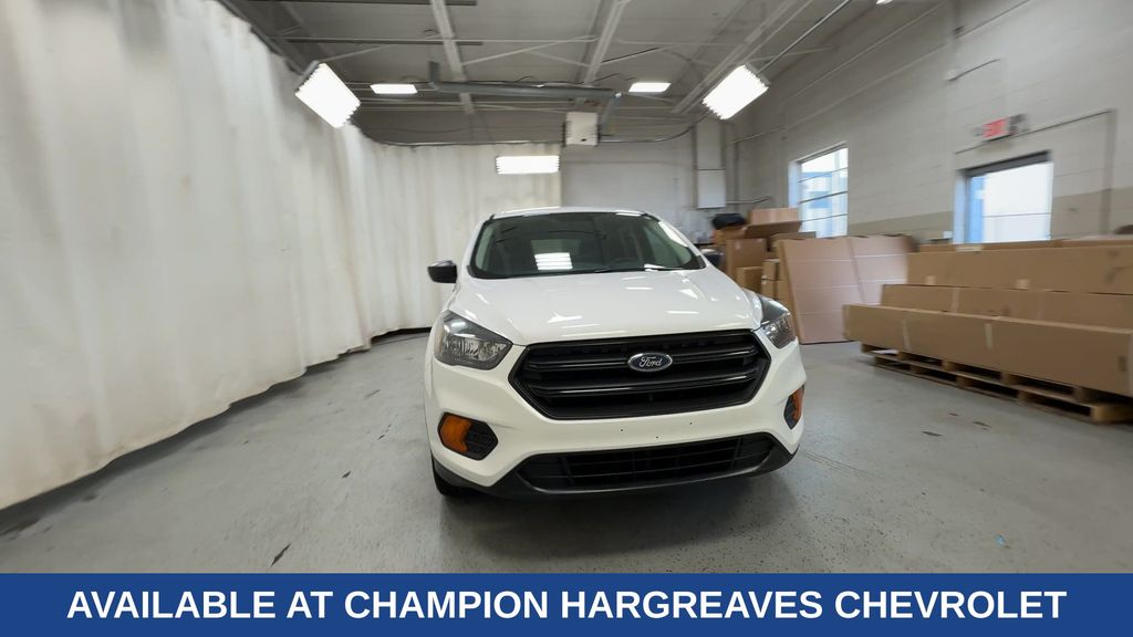 2019 Ford Escape S photo 4