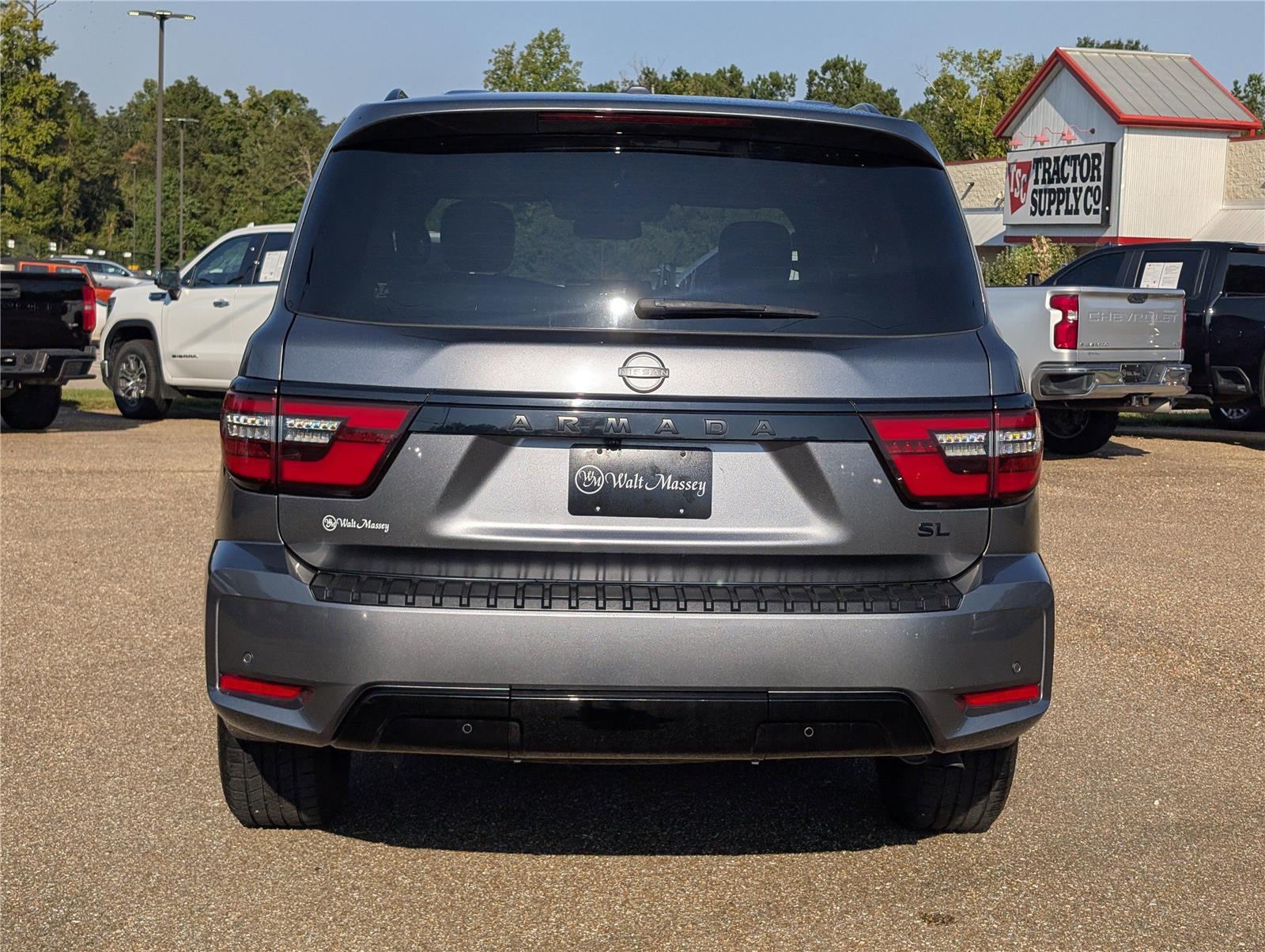 2022 Nissan Armada SL photo 4