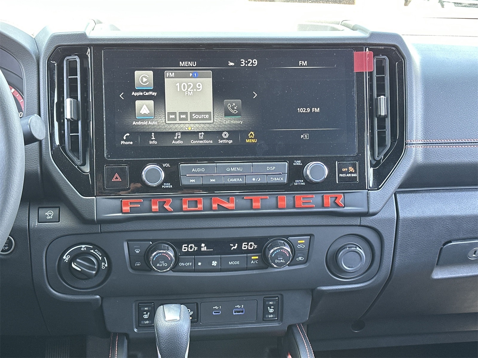 2025 Nissan Frontier PRO-4X photo 3