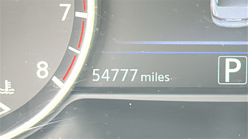 2021 Nissan Maxima SV photo 22