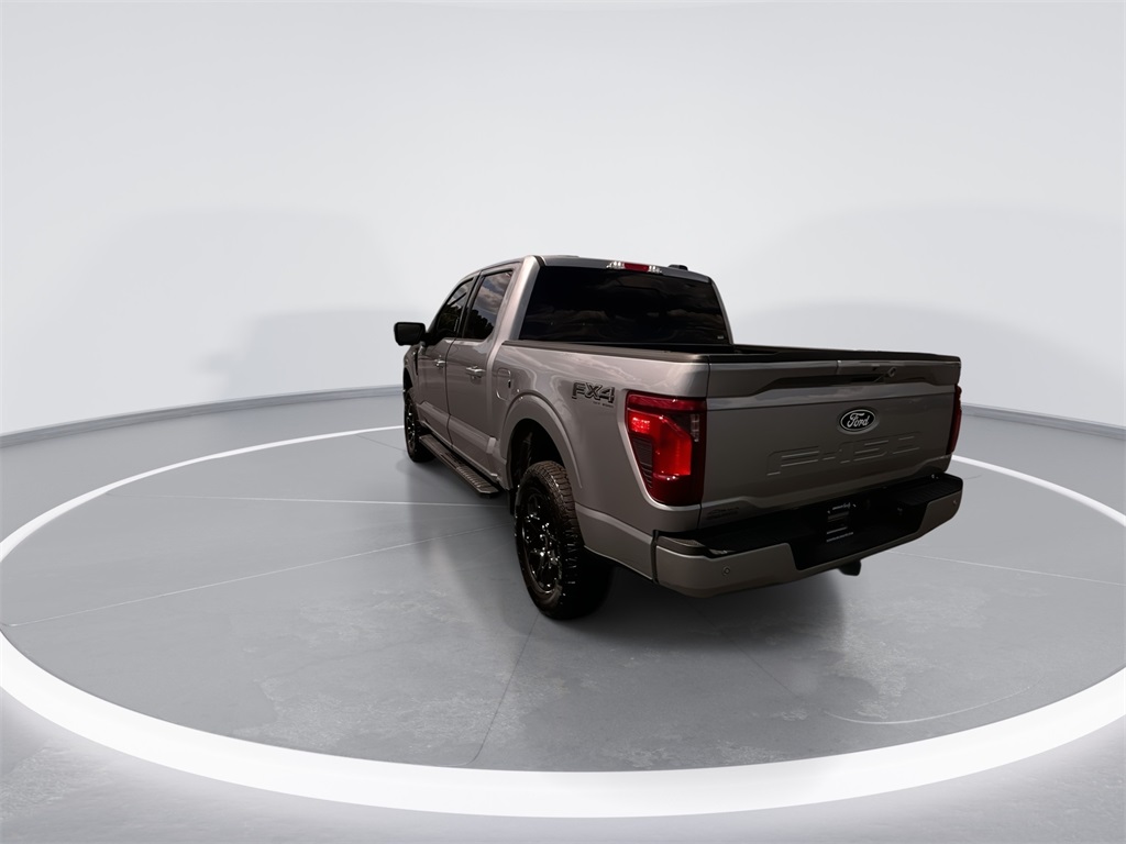 2024 Ford F-150 XLT photo 3