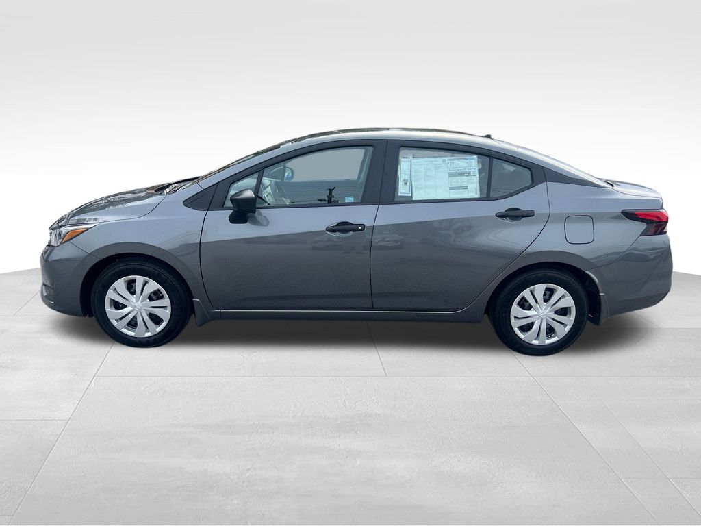 2025 Nissan Versa S photo 2