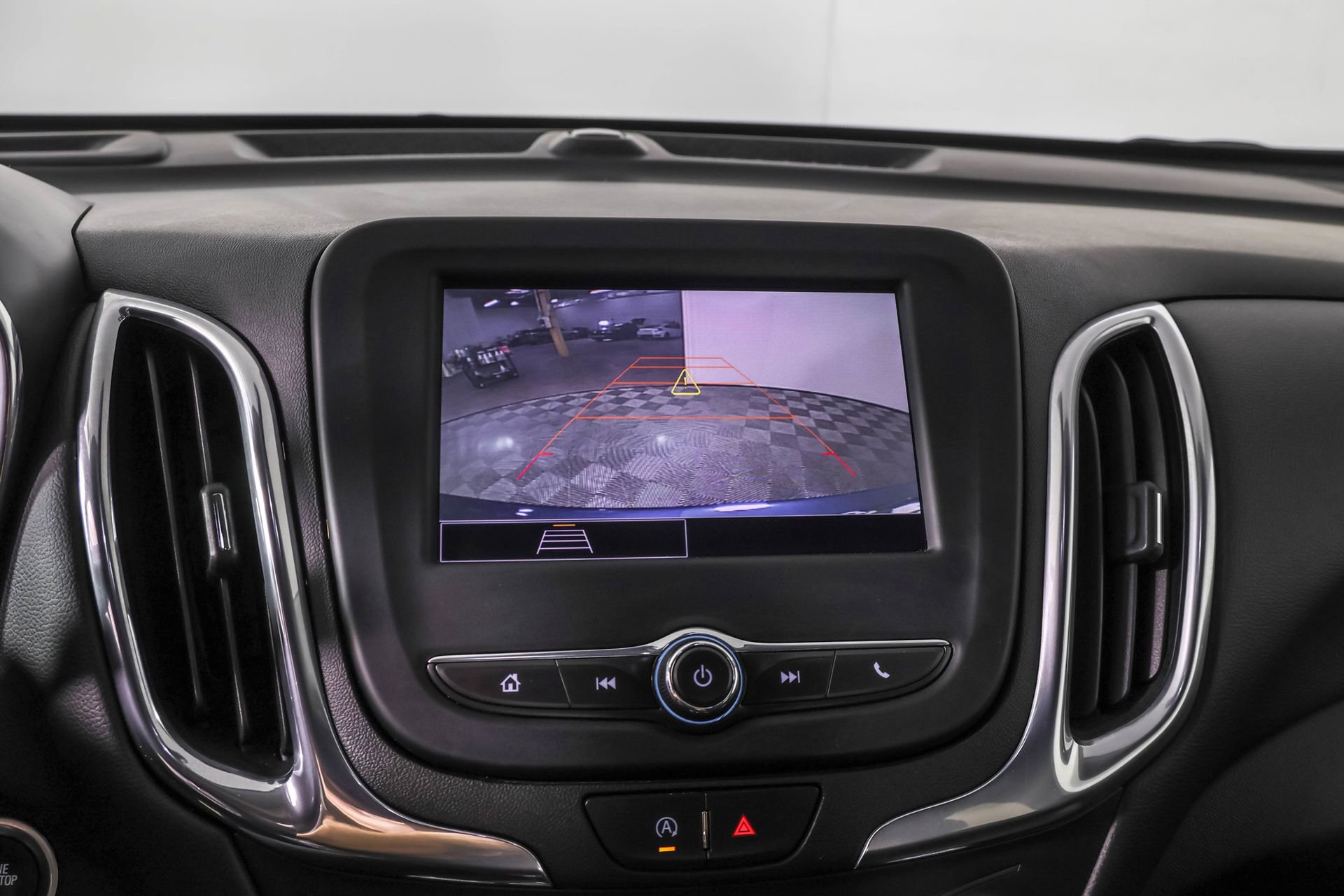 2022 Chevrolet Equinox LT photo 3