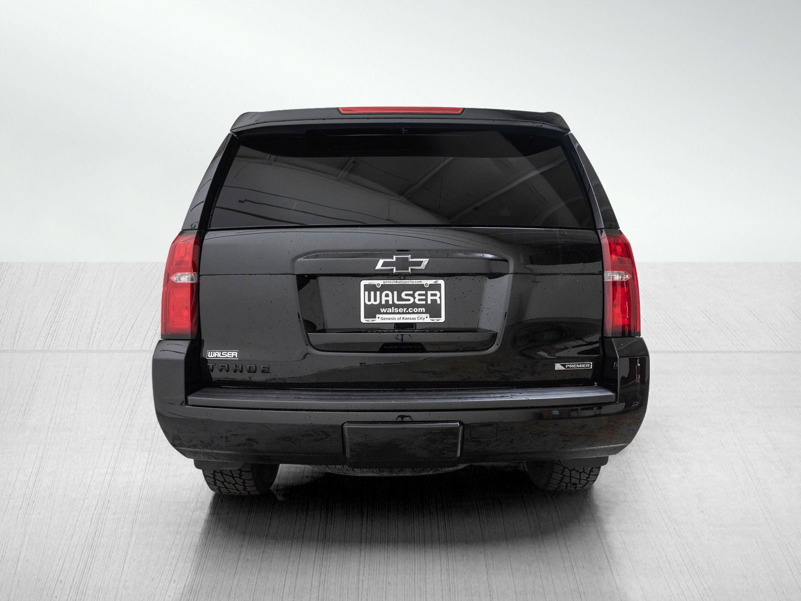 2018 Chevrolet Tahoe Premier photo 3