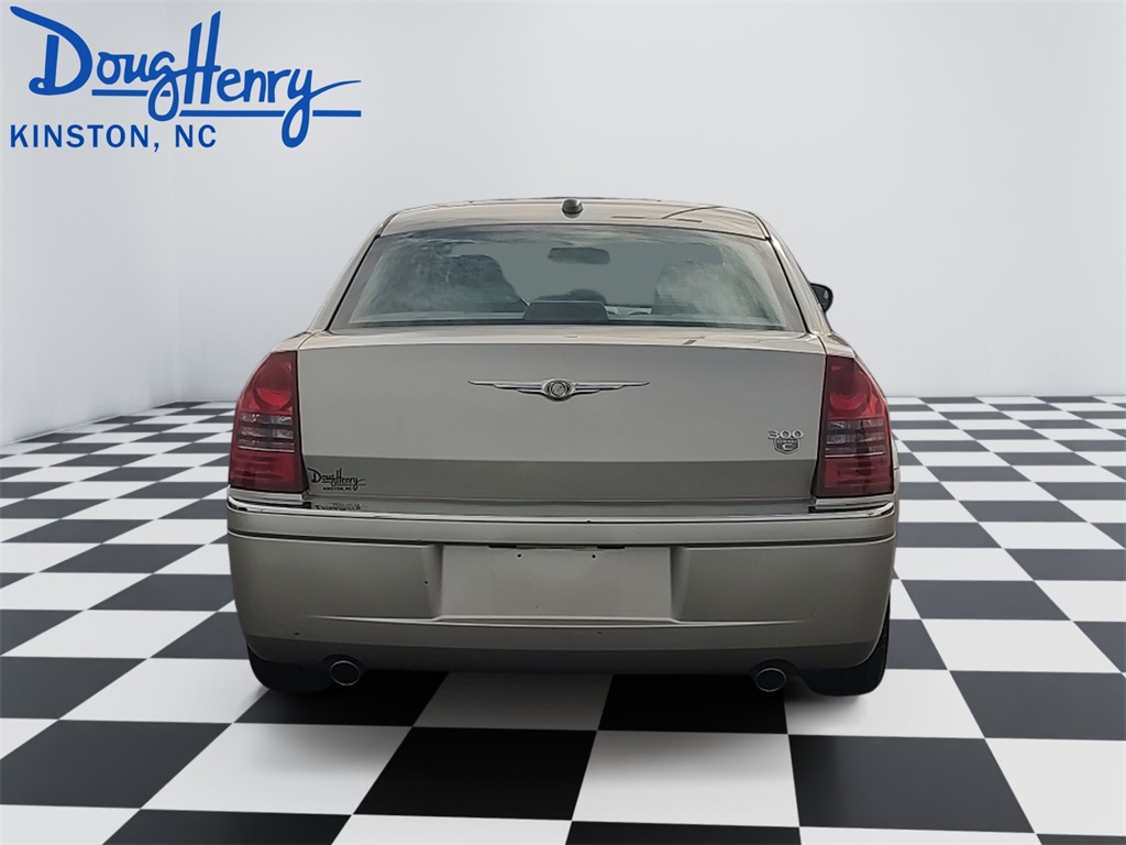 2006 Chrysler 300 C Base photo 4