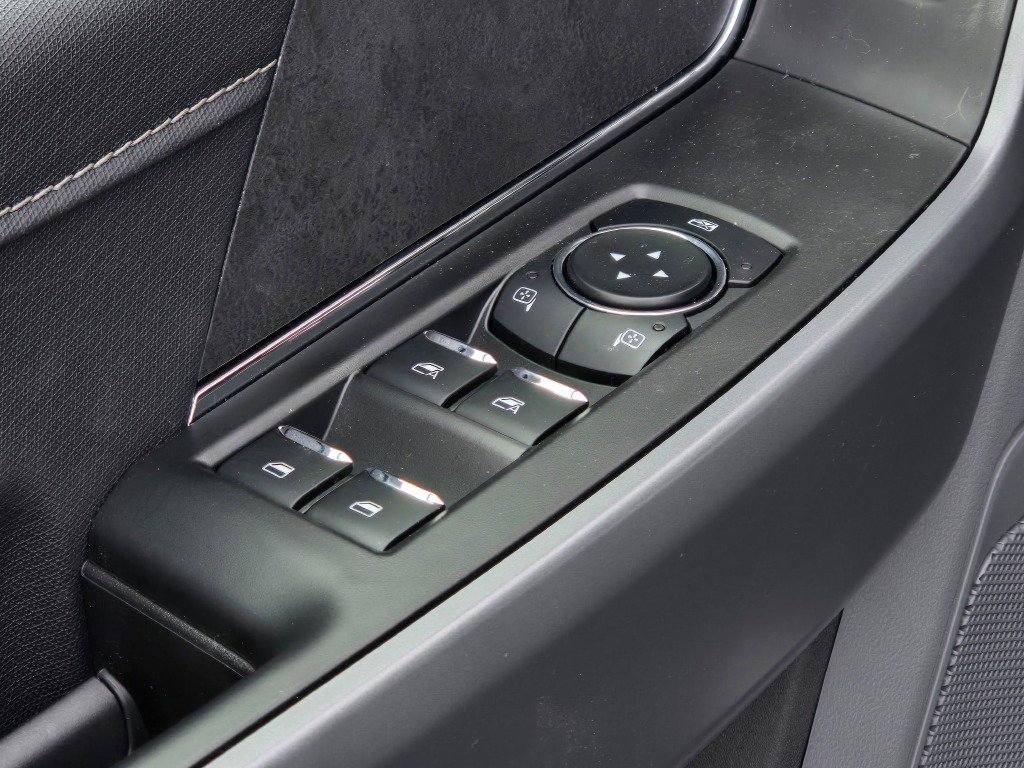 2025 Ford F-150 XLT photo 19