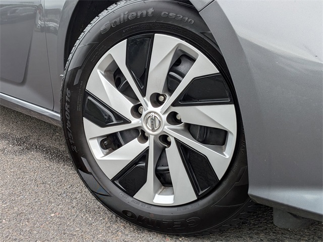 2021 Nissan Altima 2.5 S photo 9