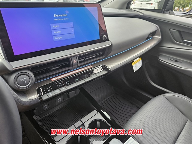 2025 Toyota Prius XLE photo 10