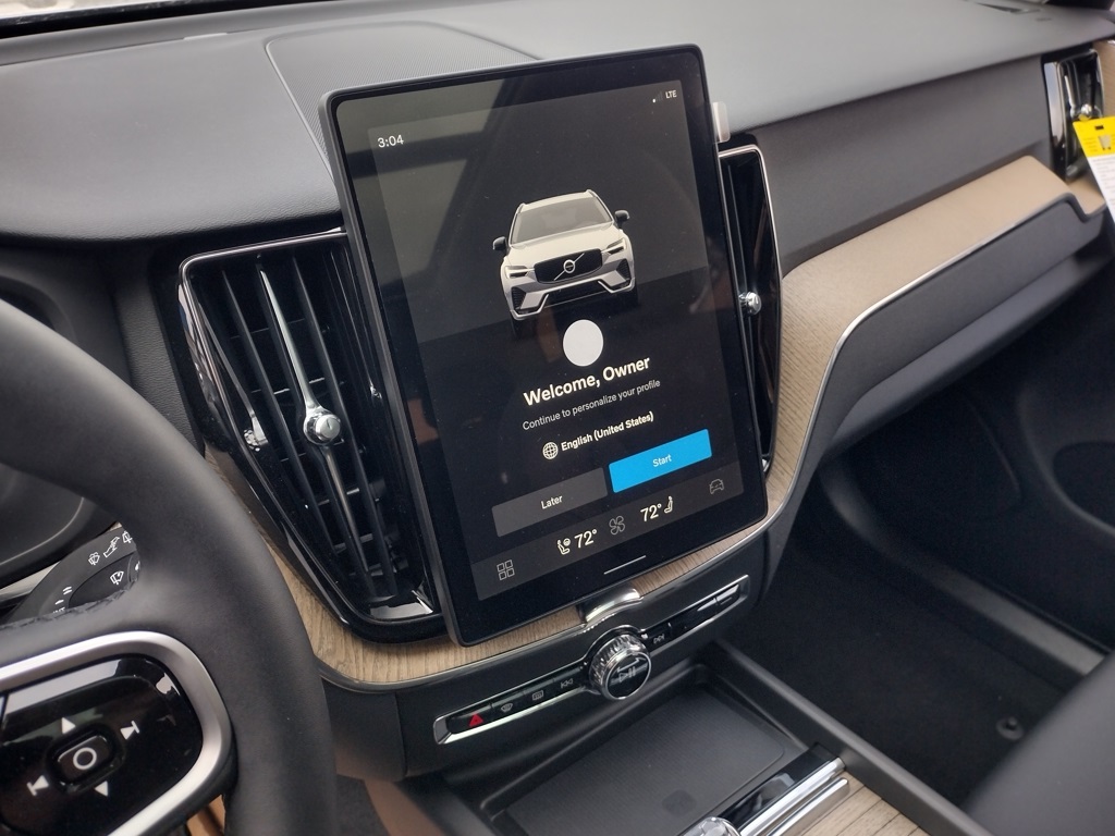 2026 VOLVO XC60 - Image 14