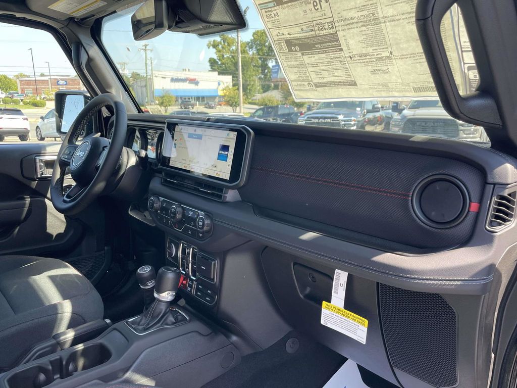 2025 Jeep Gladiator Rubicon photo 13