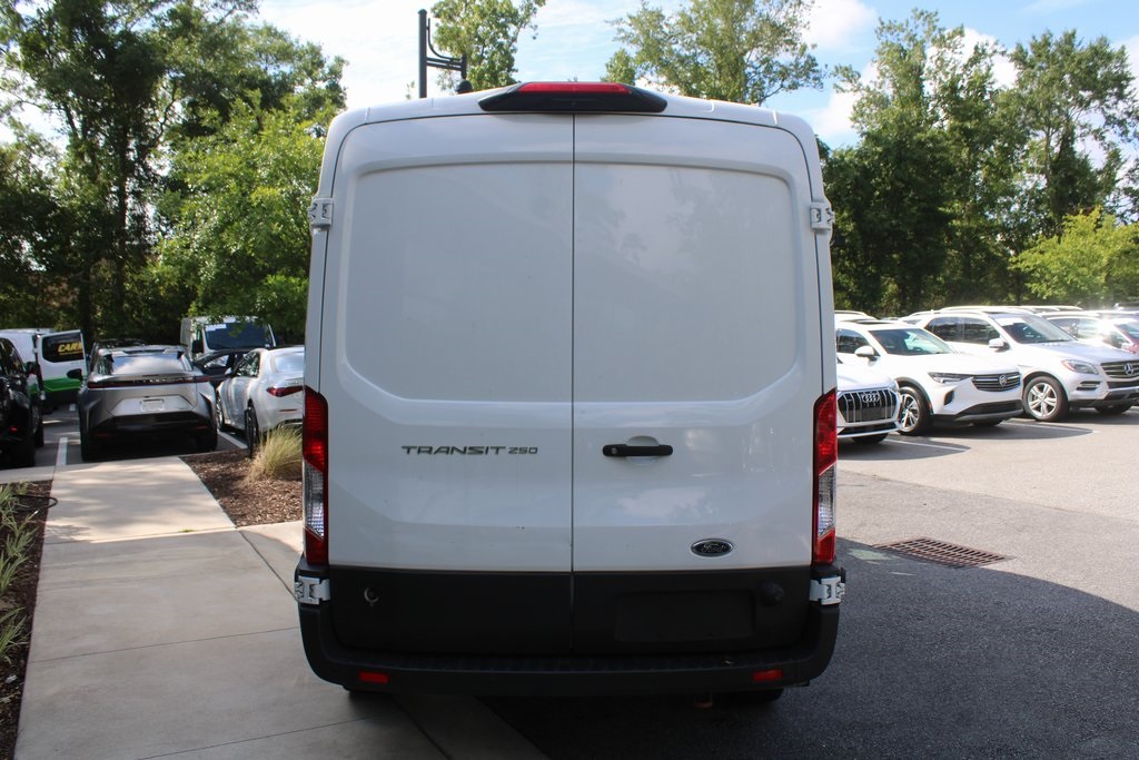 2020 Ford Transit Cargo Van photo 18