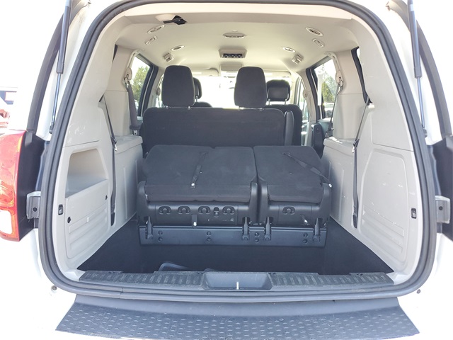 2017 Dodge Grand Caravan SE photo 7