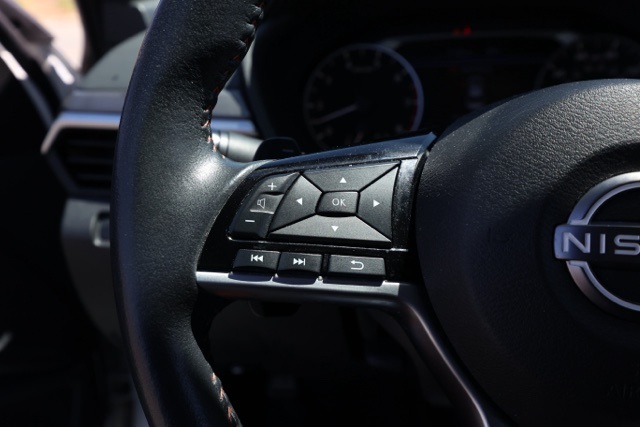 2023 Nissan Altima 2.5 SR photo 23