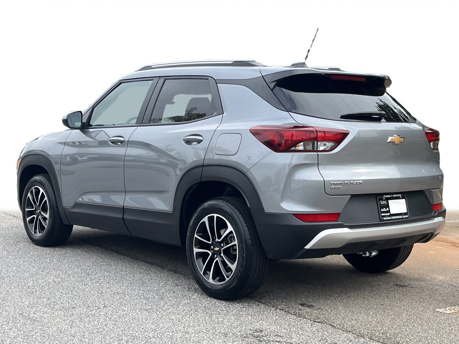 2025 Chevrolet Trailblazer LT photo 3
