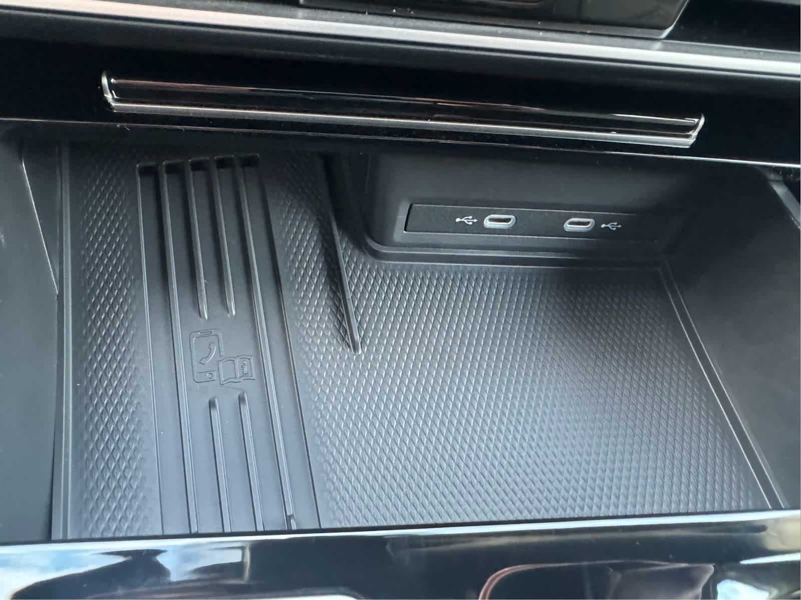 2025 Volkswagen Atlas Cross Sport SE Technology photo 24
