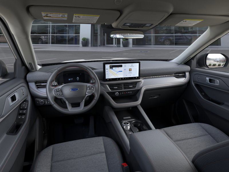 2025 Ford Explorer photo 8