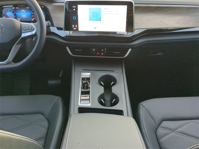 2026 Volkswagen Atlas SE photo 14