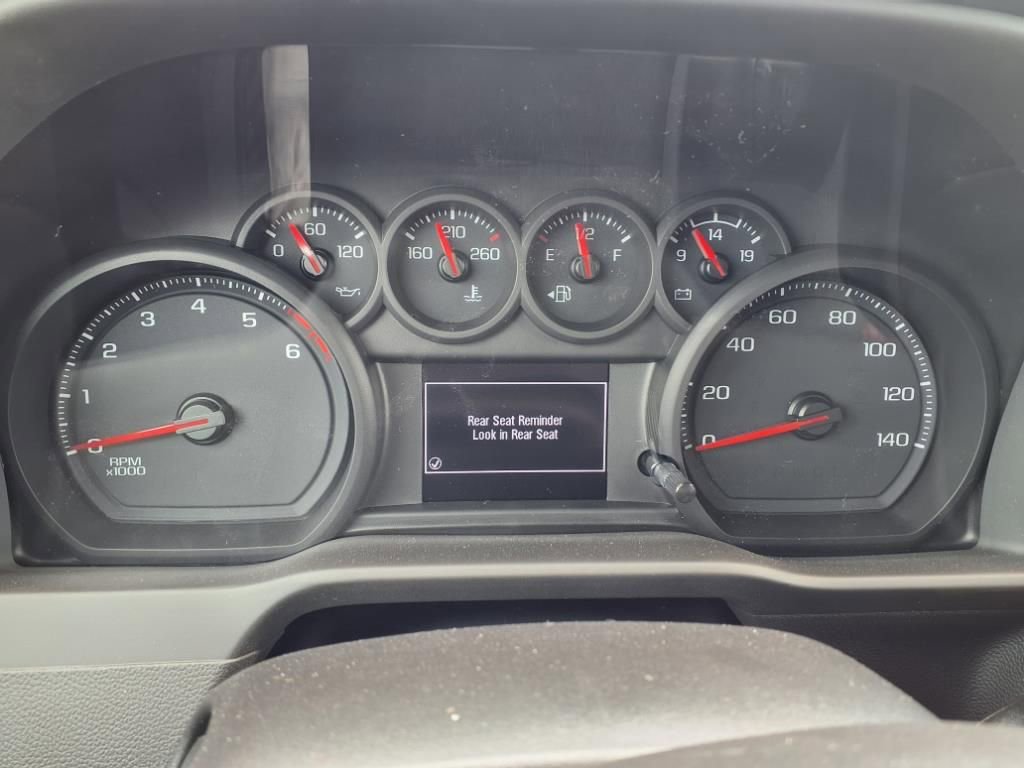 2025 Chevrolet Silverado 2500HD Custom photo 11