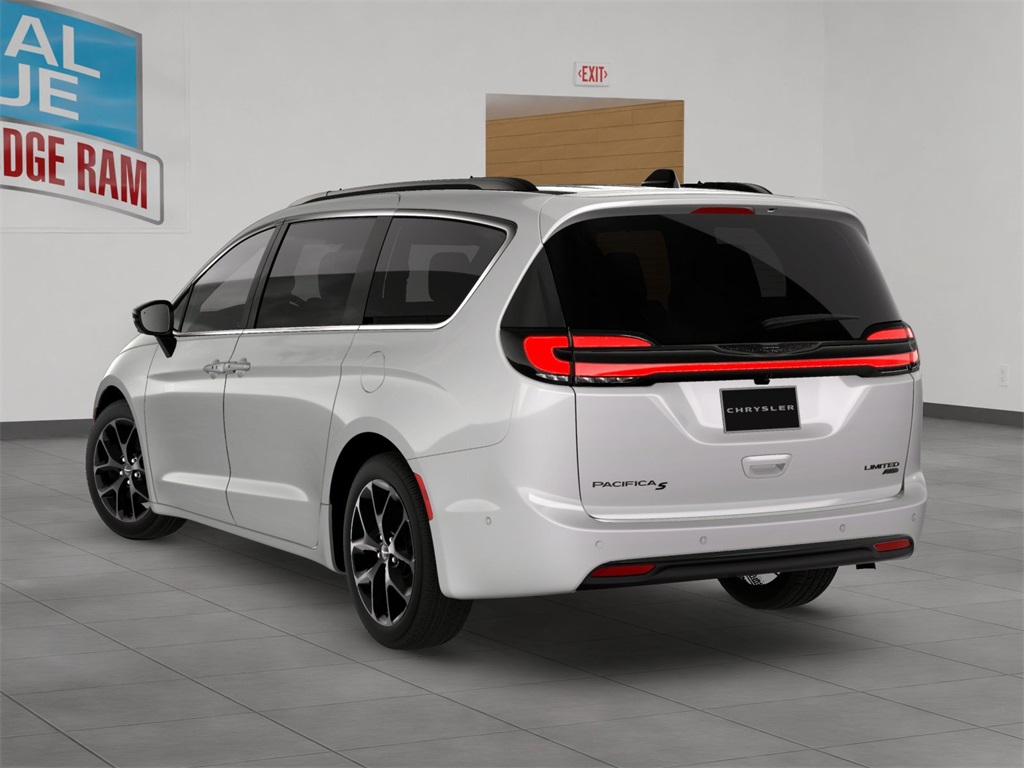 2026 Chrysler Pacifica Limited photo 4