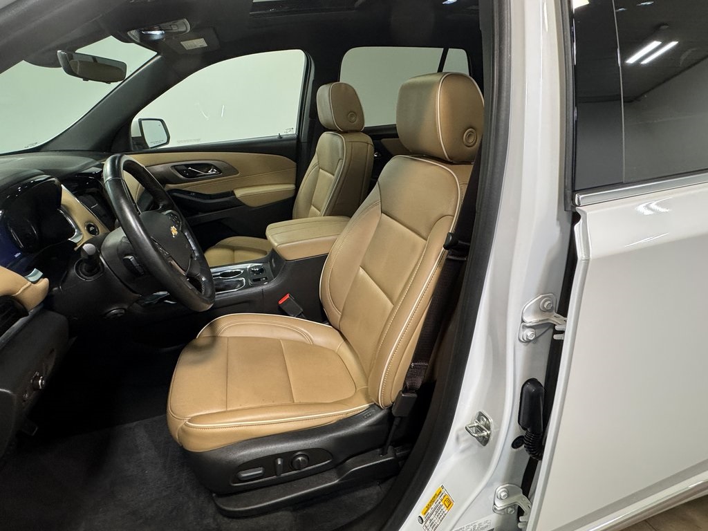 2023 Chevrolet Traverse Premier photo 7